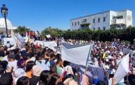 المعلمون في تونس في يوم غضب 