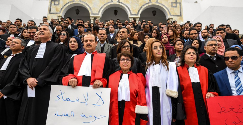 قضاة إضراب عزل 57 قاضيًا منظمات دولية